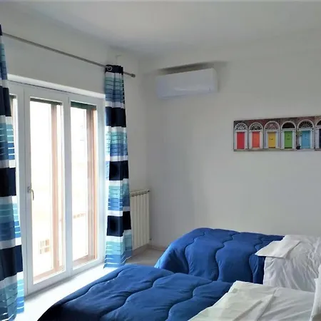 Maison House Апартаменти